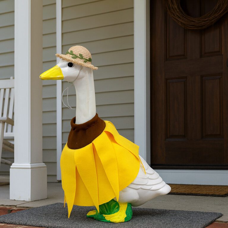 DIY Porch Goose Outfit Ideas – Easy to Sew and No Sew ...