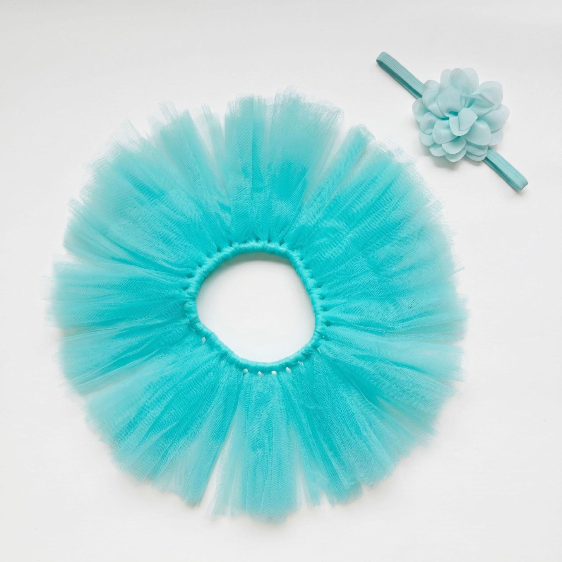 23 Inch Porch Goose Tulle Tutu Skirt Set, Decorative Headpiece & Fluffy Gauze Outfit for Garden Lawn Yard Goose Statue Decor - Image 5