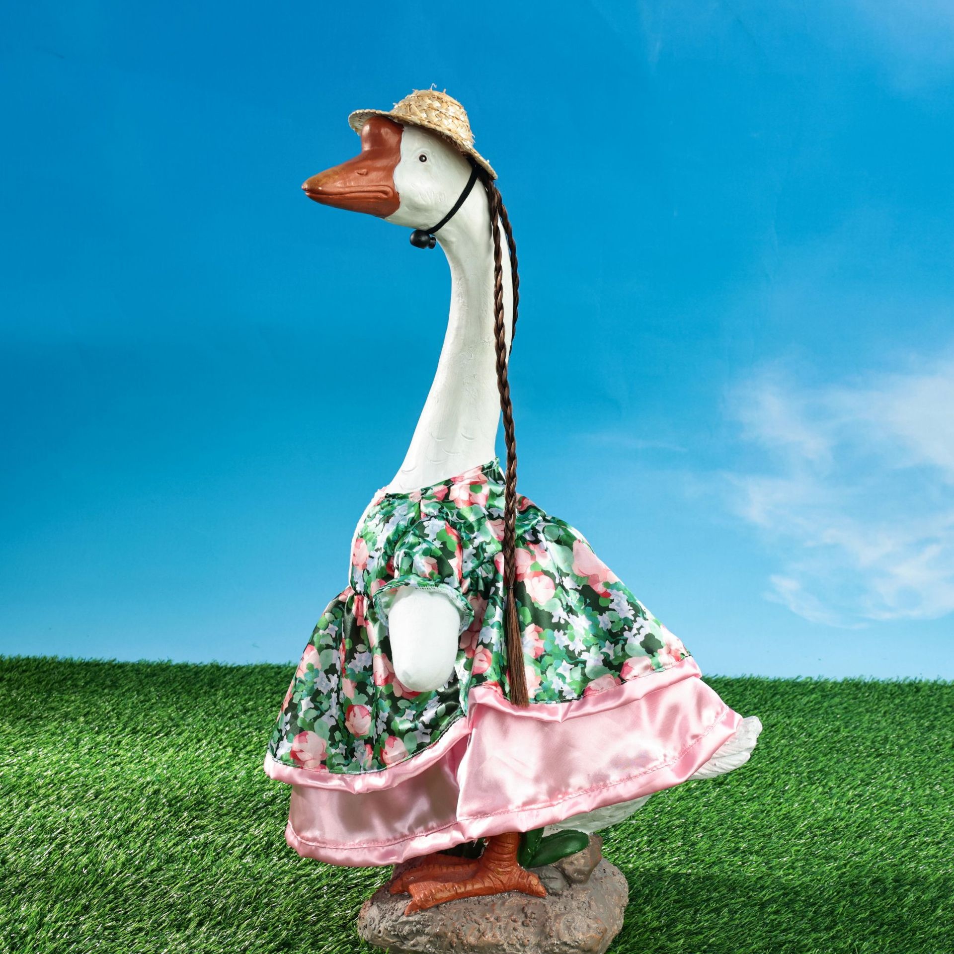 European American Pastoral Porch Goose Outfit with Straw Hat, Summer Floral Costume for 17 & 23 Inch White Goose Ornament - Image 5