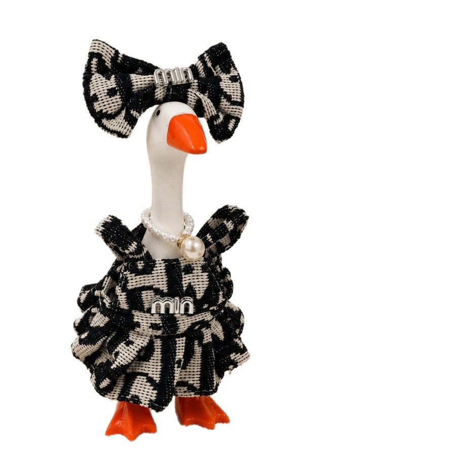 7 Inch Porch Goose Outfit, Black Messy Texture Costume with Bow, Hand Knitted Set for Holiday Celebration - Image 3